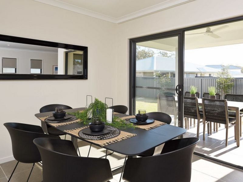 4 Azure Way, Coomera QLD 4209