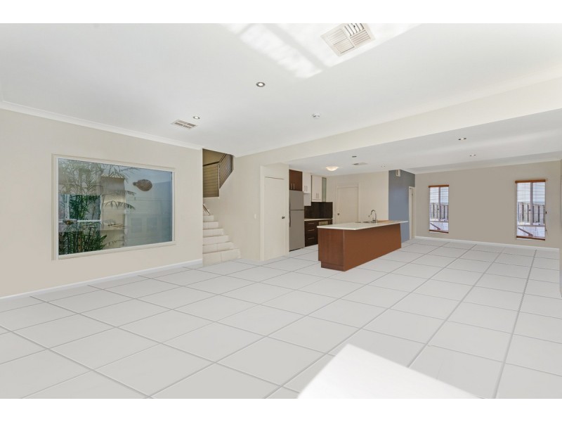 19 Lysterfield Rise, Upper Coomera QLD 4209