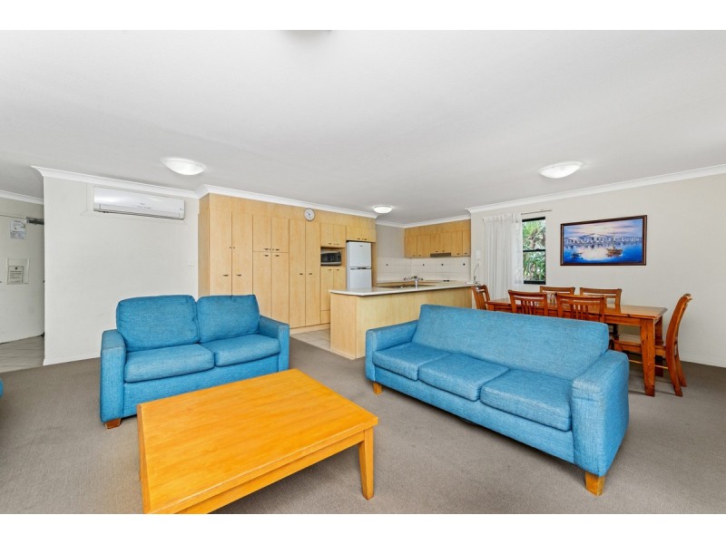 231/392 Marine Parade, Labrador QLD 4215