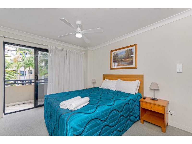 231/392 Marine Parade, Labrador QLD 4215
