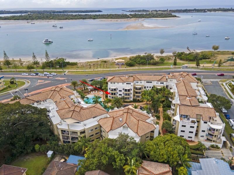 231/392 Marine Parade, Labrador QLD 4215