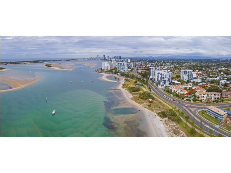 231/392 Marine Parade, Labrador QLD 4215