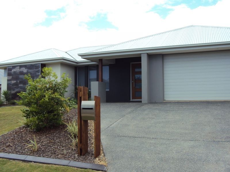 13 Daintree Drive, Coomera QLD 4209