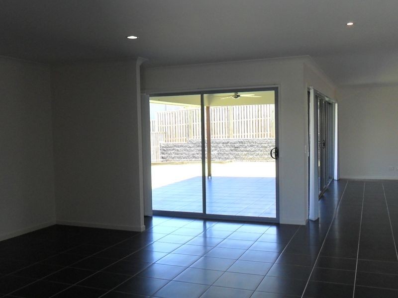 13 Daintree Drive, Coomera QLD 4209