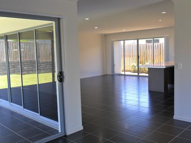 13 Daintree Drive, Coomera QLD 4209