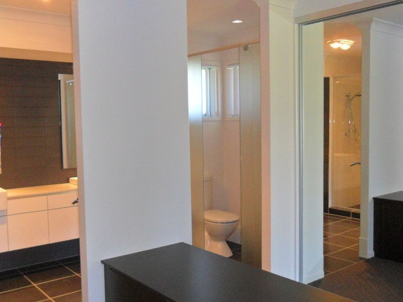 13 Daintree Drive, Coomera QLD 4209