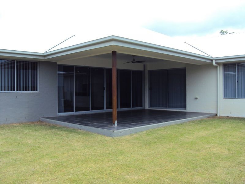 13 Daintree Drive, Coomera QLD 4209