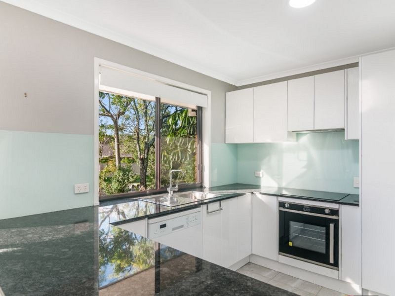 1/10 Fonda Place, Oxenford QLD 4210