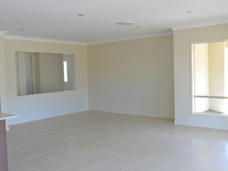 12 Coomerong Crescent, Upper Coomera QLD 4209