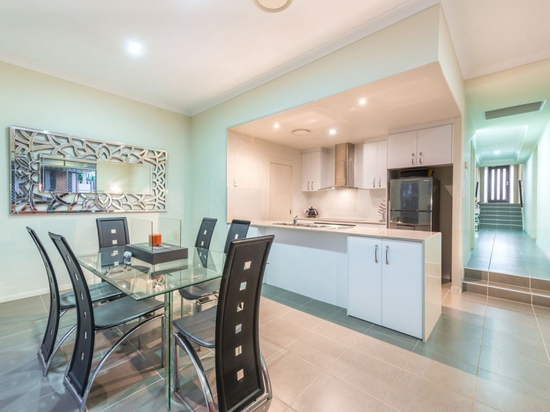 32 Candlebark Circuit, Upper Coomera QLD 4209