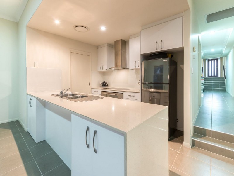 32 Candlebark Circuit, Upper Coomera QLD 4209