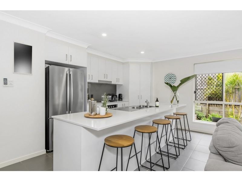 27 Greenwich Avenue, Pimpama QLD 4209