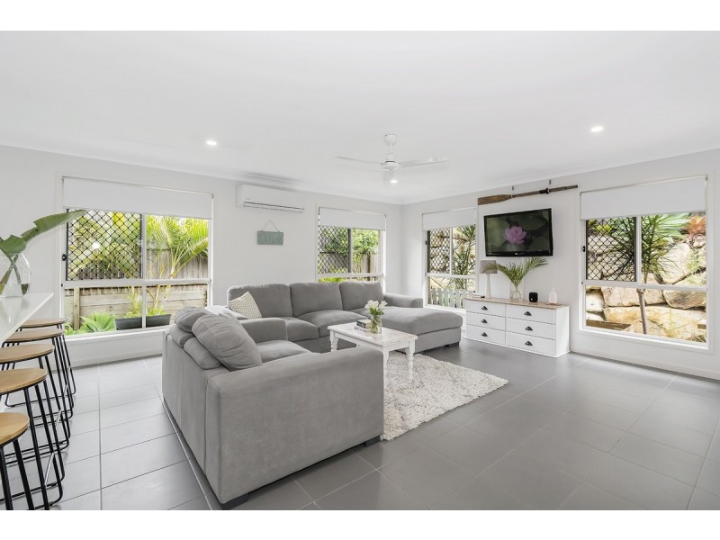 27 Greenwich Avenue, Pimpama QLD 4209