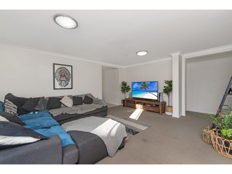 7 John Crescent, Pimpama QLD 4209