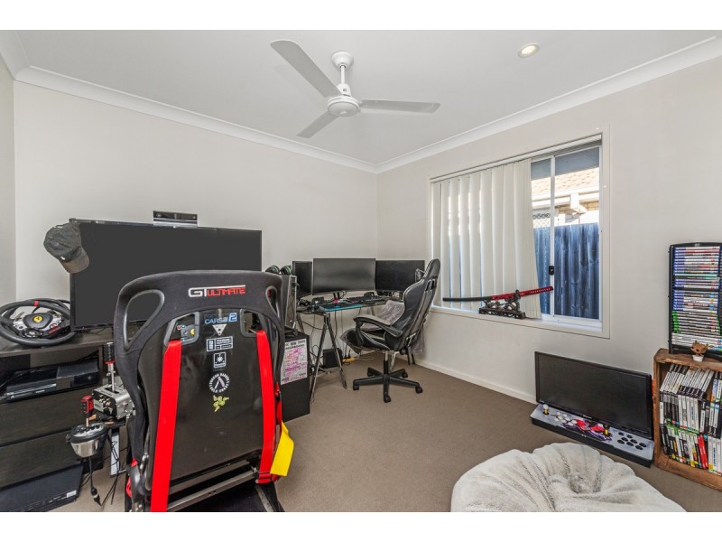 7 John Crescent, Pimpama QLD 4209