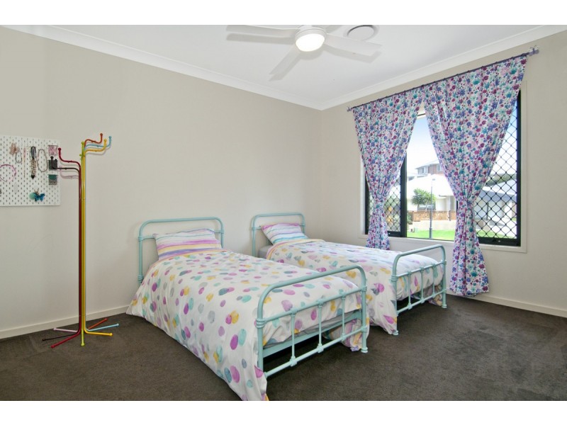 53 Landsdowne Drive, Ormeau Hills QLD 4208