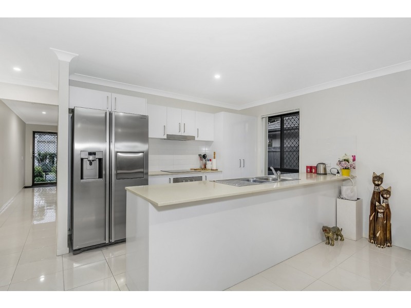 20 Lisa Crescent, Coomera QLD 4209