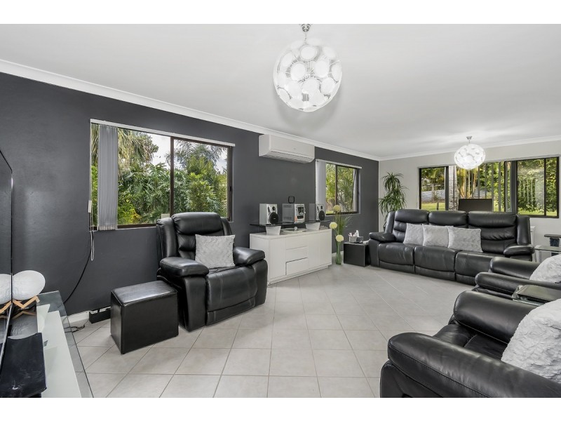 17 Amelia Street, Upper Coomera QLD 4209