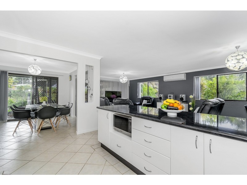 17 Amelia Street, Upper Coomera QLD 4209