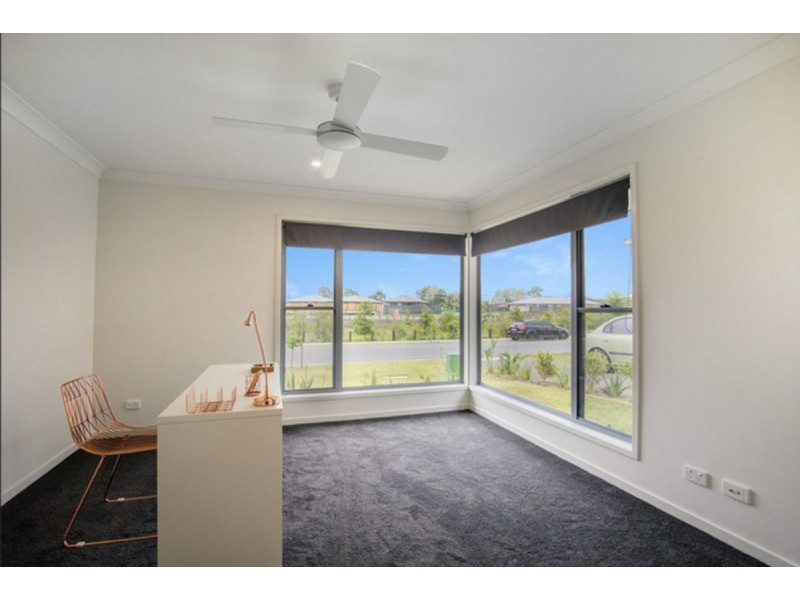 32 Bayside Avenue, Jacobs Well QLD 4208