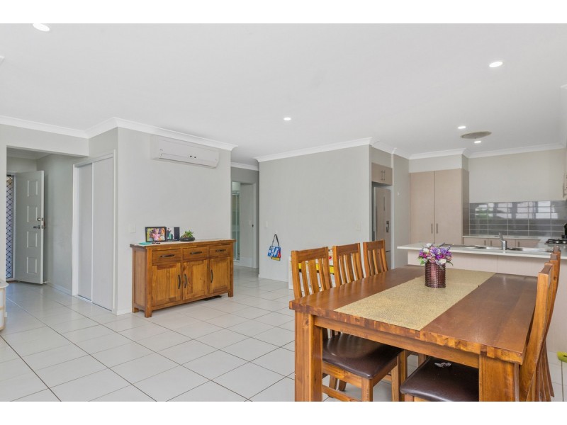 1/23 Winchester Crescent, Pimpama QLD 4209