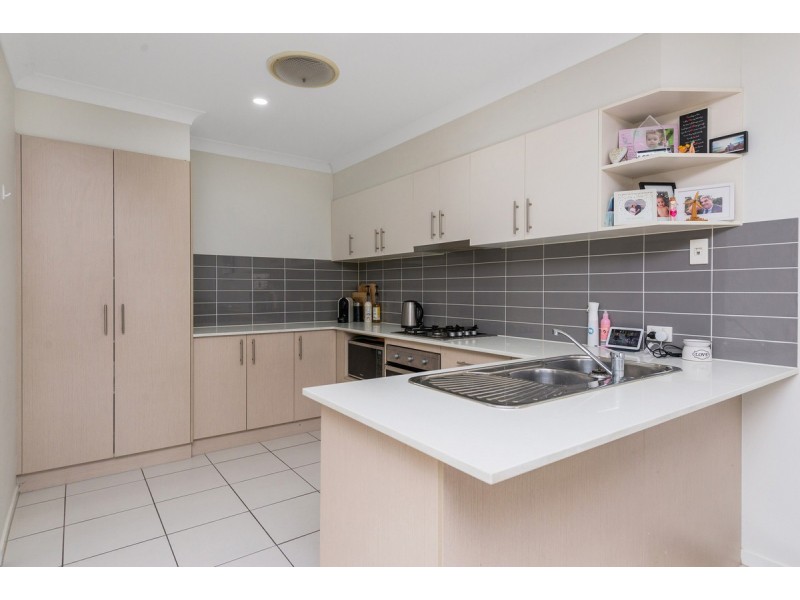 1/23 Winchester Crescent, Pimpama QLD 4209