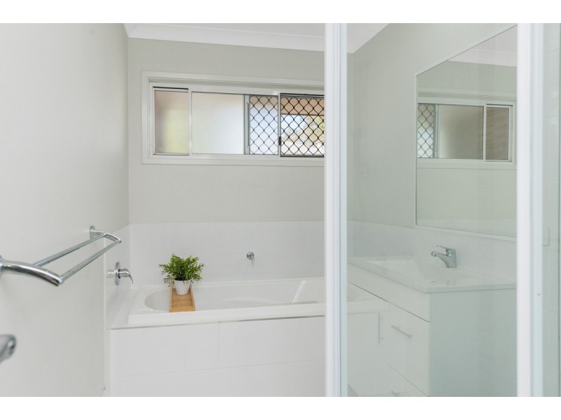 1/23 Winchester Crescent, Pimpama QLD 4209