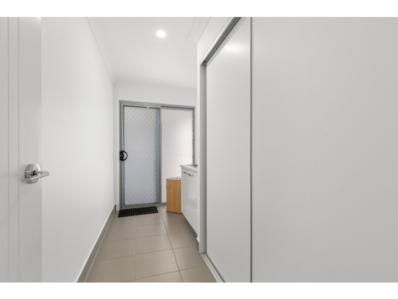 62 Azure Way, Pimpama QLD 4209