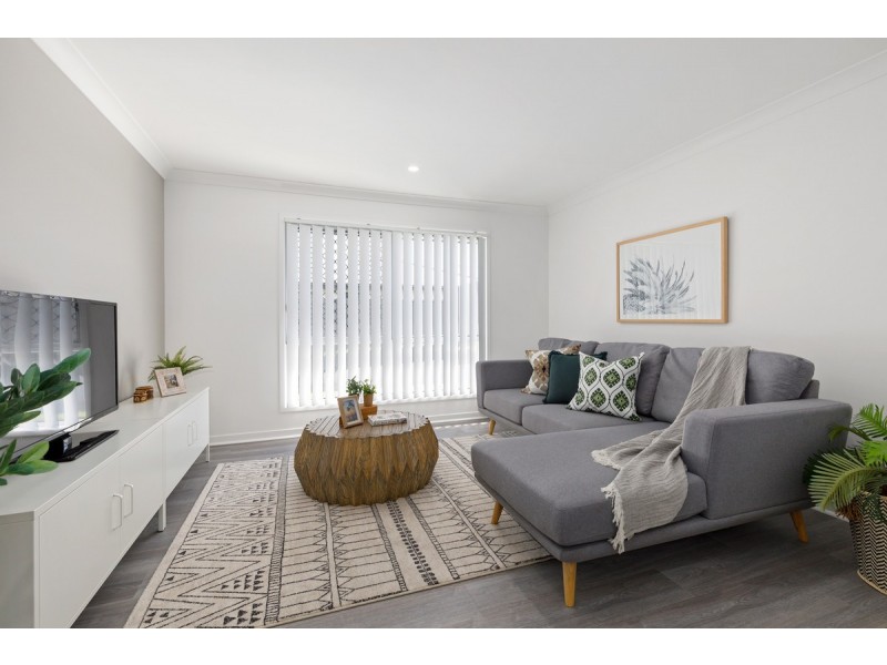 62 Azure Way, Pimpama QLD 4209