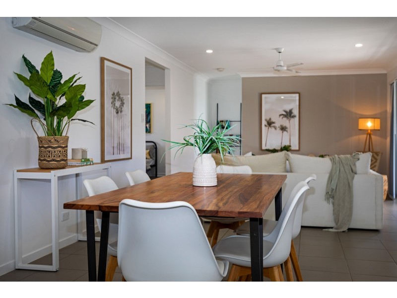 62 Azure Way, Pimpama QLD 4209