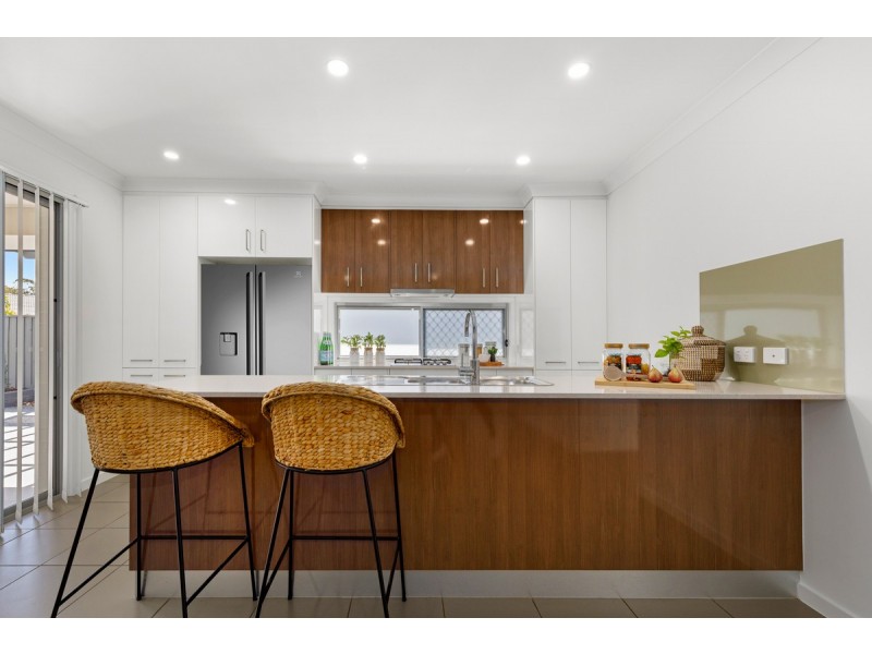 62 Azure Way, Pimpama QLD 4209