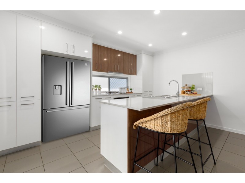 62 Azure Way, Pimpama QLD 4209