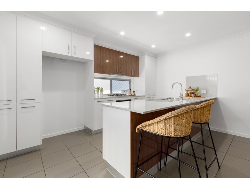 62 Azure Way, Pimpama QLD 4209
