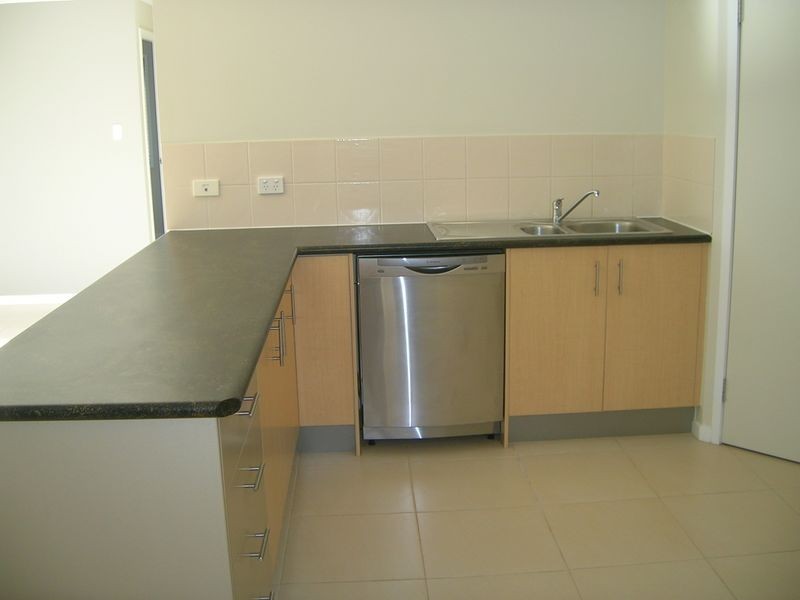 2/14 Jacob Court, Upper Coomera QLD 4209