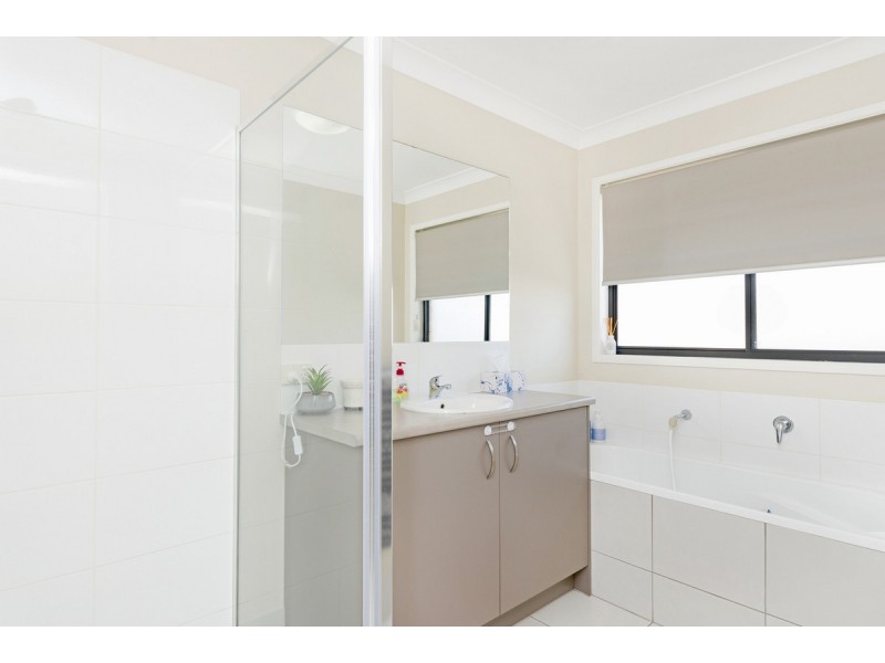 41 Cairnlea Drive, Pimpama QLD 4209