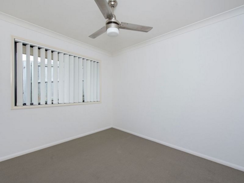 8 Madeline Place, Ormeau QLD 4208