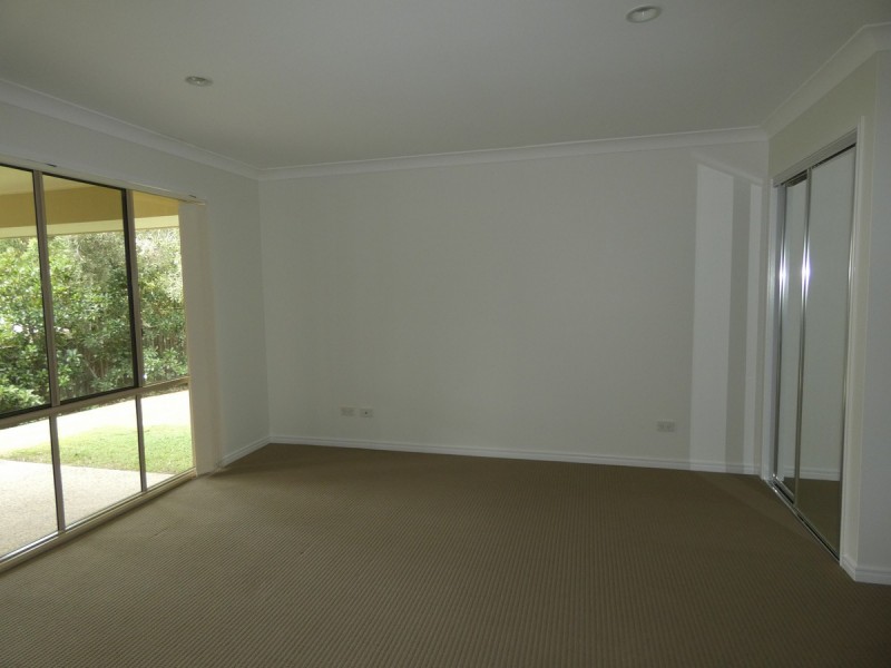 31 Serenade Drive, Coomera Waters QLD 4209