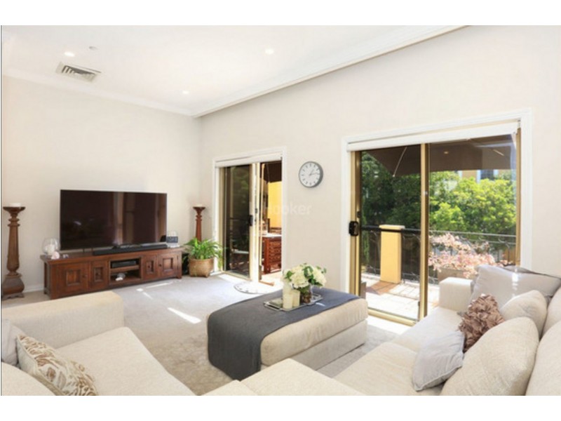 5/14 Pendraat Parade, Hope Island QLD 4212