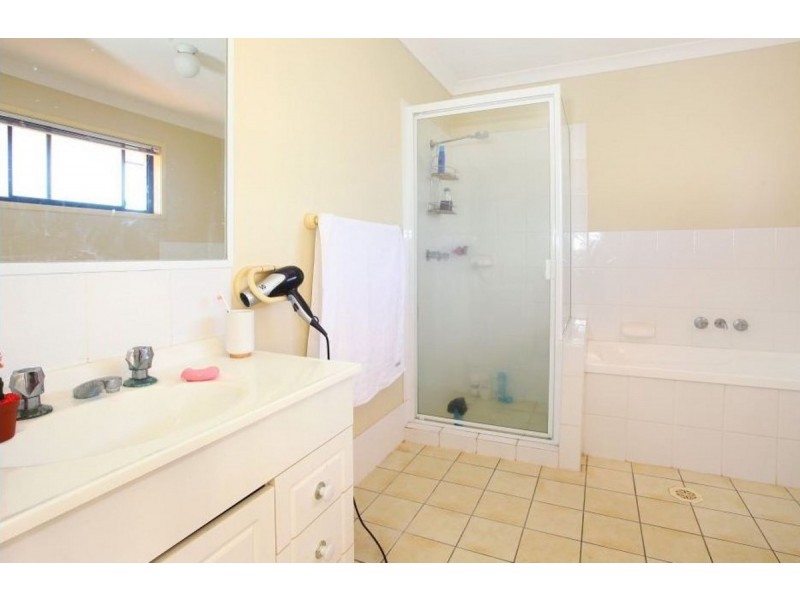 17/141 Pacific Pines Boulevard, Pacific Pines QLD 4211