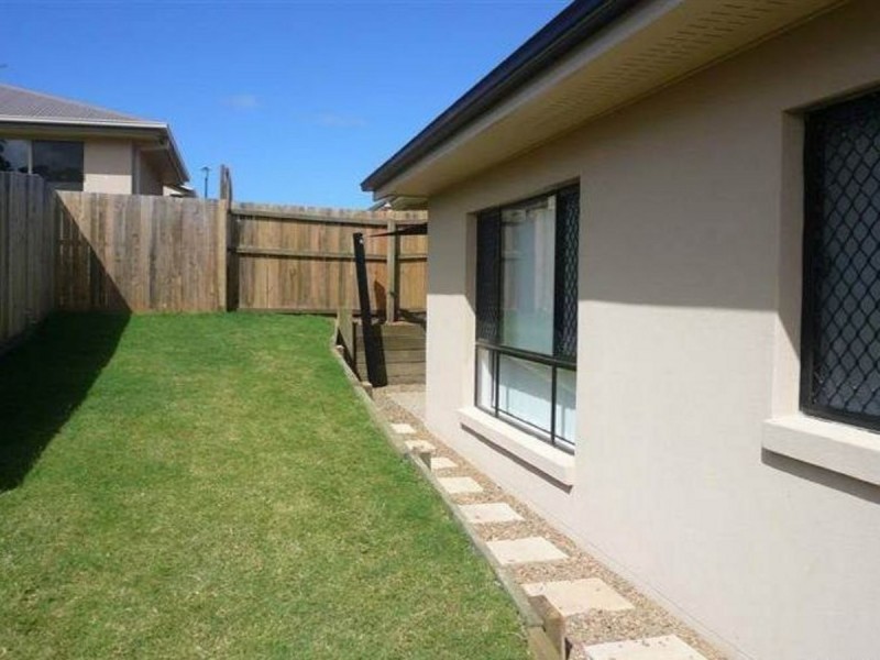 10 Santana Road, Coomera QLD 4209