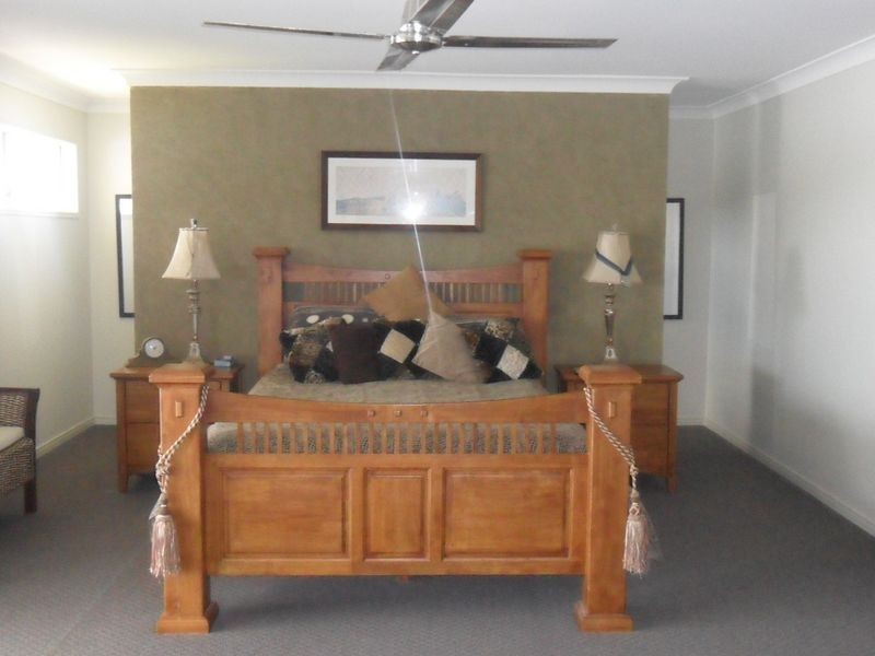 24 Rushcutter Avenue, Oxenford QLD 4210