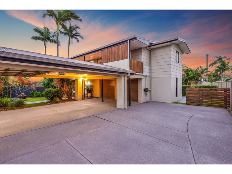 29 Akoonah Street, Hope Island QLD 4212