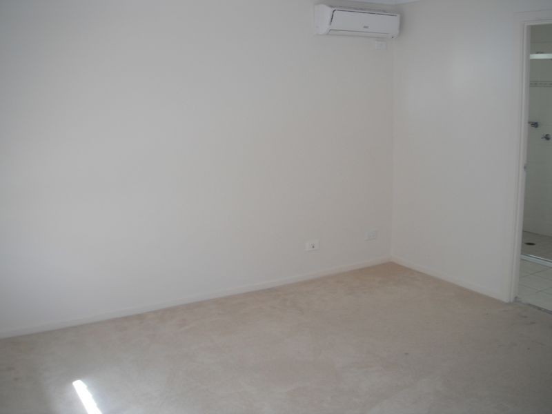 2 Kingfisher Court, Coomera QLD 4209