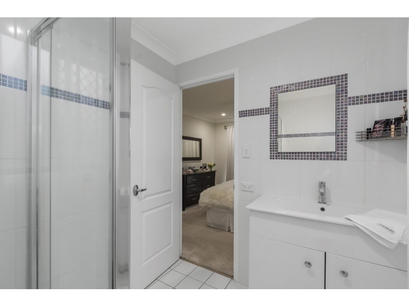 9 Betty Street, Upper Coomera QLD 4209