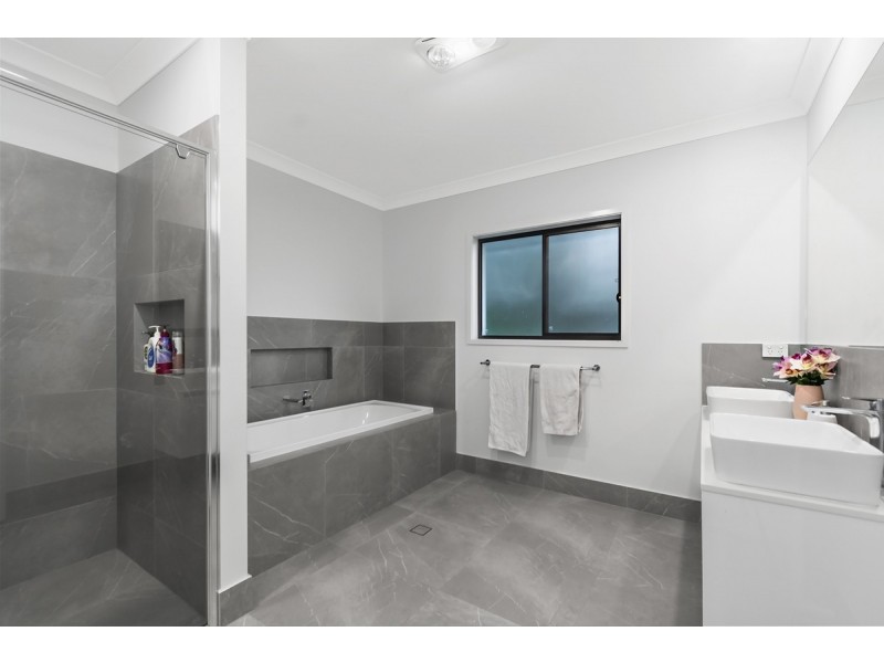 117 Burley Griffin Drive, Maudsland QLD 4210