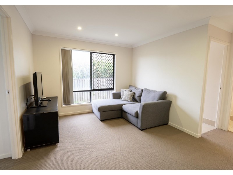 37 Parkvista Circuit, Coomera QLD 4209