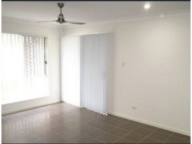 7 Penfold Close, Pimpama QLD 4209