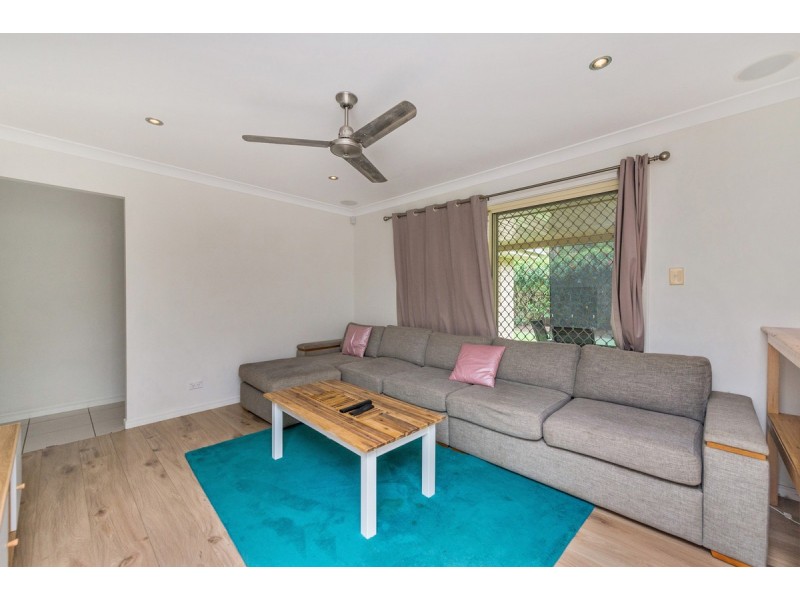 16 Cranberrie Crescent, Pimpama QLD 4209