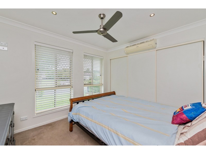 16 Cranberrie Crescent, Pimpama QLD 4209