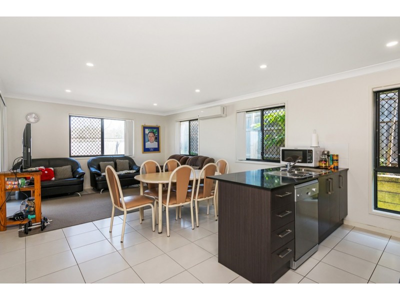 16 Mieka Crescent, Pimpama QLD 4209